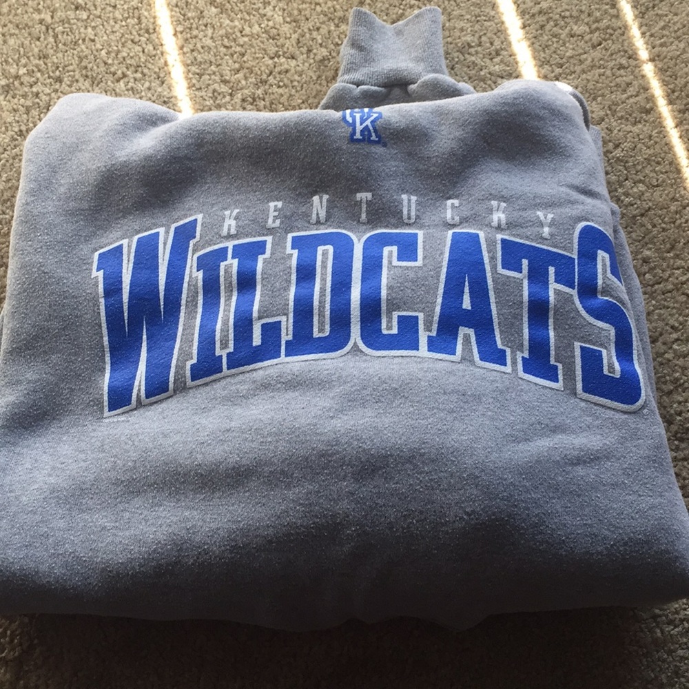 sweatshirt